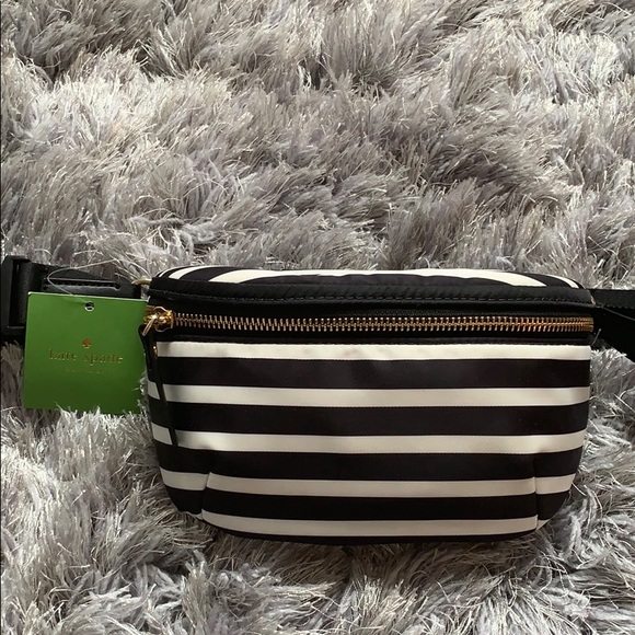 kate spade Handbags - KATE SPADE FANNY PACK